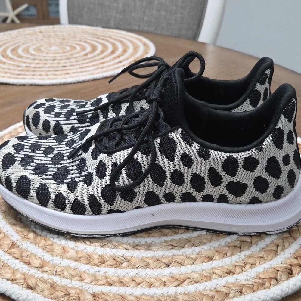 Athletic Works Cheetah Print Lightweight Sneakers, Size 8.5 - Picture 5 of 7